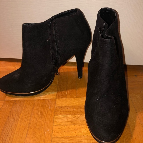 Black and gold boot heel - Picture 2 of 2